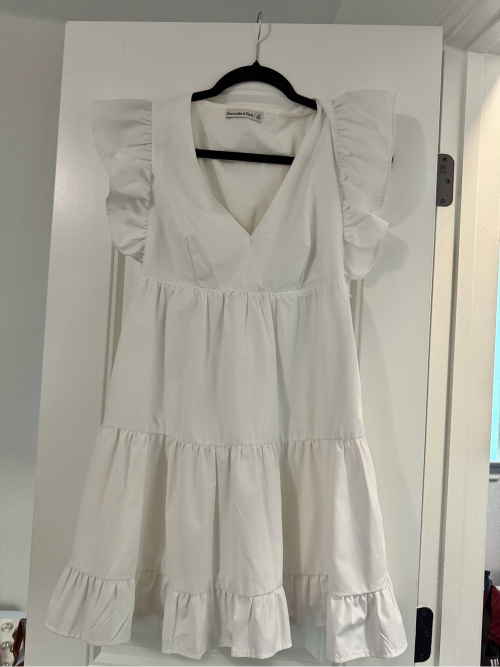 Abercrombie & Fitch White Ruffled Dress